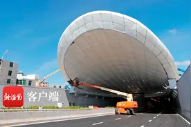 原创组图 | 海口文明东越江通道全线贯通 道路指示标线已完成划线图片
