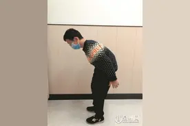 他终于挺直腰杆 感谢好心人相助图片