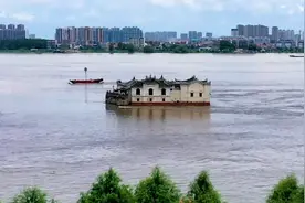 航拍观音阁丨水上阁楼视频封面