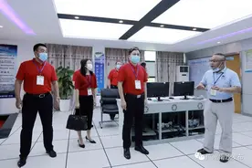 以梦为马，不负韶华！这届高考学子掂掂掂掂图片