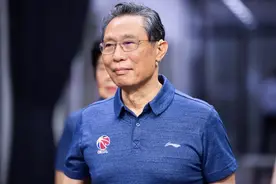 四川高考语文试卷考了钟南山图片