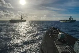 美在南海海域双航母演习，专家：制造紧张局势，图谋不会得逞图片
