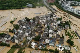 安徽歙县大暴雨致高考语文数学均延期 明天这些地方也需小心图片