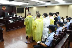 把身份证P得既像考生又像“枪手”，12人替考团队获刑图片