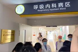 护理机器人在儿科病房：按路线行进，助医生36秒完成听诊图片