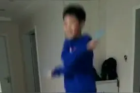 很暖！女民警第一次直播带货卖桃子，这背后是一次妈妈之间的相互取暖图片