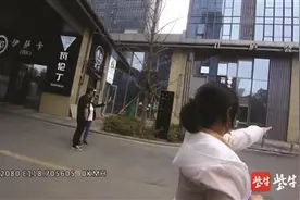 “熊孩子”从28楼扔“水袋”5分钟扔一次扔了10多次图片