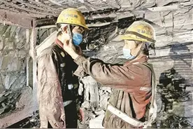 大山深处“父子兵”文麻高速建设忙图片