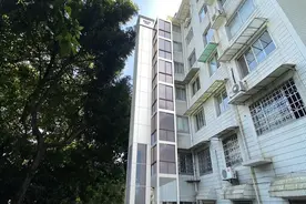 体量为浙江最大 绍兴这部连廊式平层入户加装电梯启动施工图片