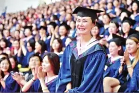 陪女儿考研自己却先考上 56岁“最励志妈妈”又考上了博士图片