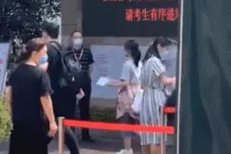 葛军出现在数学考场，考生虎躯一震有点腿软…图片