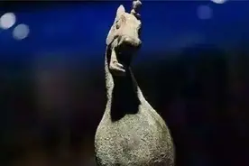 国宝“马踏飞燕”很少拍正面照？看了这组表情包你就知道原因了图片