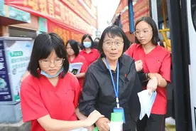 送考10年不缺席，张桂梅老师，辛苦了图片