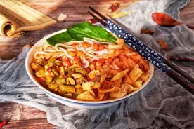 当代社交货币“螺蛳粉”，到底有啥好吃的？图片