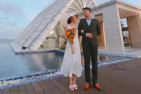 不用去普吉岛！防城港藏了个小众海滩，海滩、泳池、玻璃房子...拍照太美了！图片