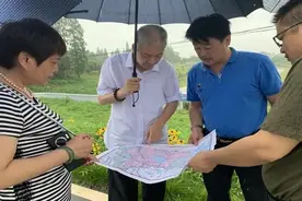 黄加忠调研南县洞庭湖区水生态保护工作图片