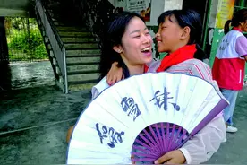 “莎姐姐”的歌与笑，成了大山孩子永远的思念图片