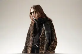 跟着SAINTLAURENT  一起学秋季穿搭图片