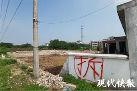 18年前买来的房子深夜被拆，律师：涉嫌违法图片
