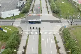 临港“无人”驾驶公交车来了，体验者实测：稳图片