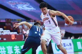 篮球——CBA复赛第二阶段：上海久事对阵广东东莞银行图片