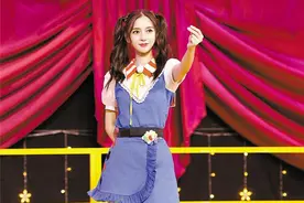 杨颖变身“女小丑”图片