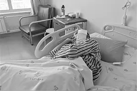 棕熊咬伤四川男子 青海医生成功救治图片