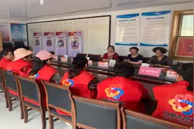 威海市文登区龙山街道推进美丽庭院创建 提升乡村文明水平图片