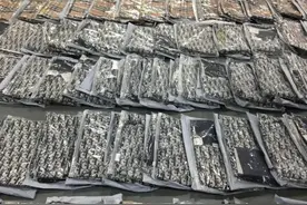 价值100多万元！“LV”“GUCCI”“巴宝莉”等国际名牌货涉嫌侵权假冒被查图片