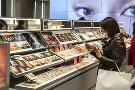 ​外资化妆品频遭“山寨”，政府发文整肃恶意抢注商标图片