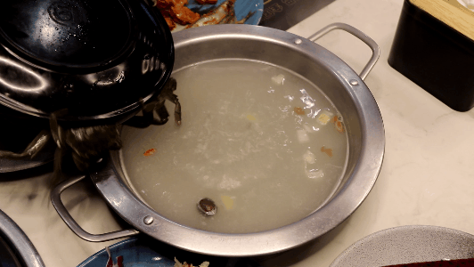 不限时！不限量！高性价比海鲜自助！海鲜、火锅、烤肉……300+菜品无限畅吃