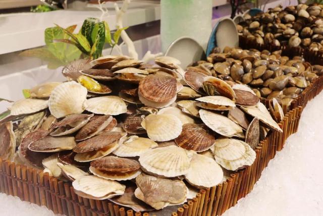 不限时！不限量！高性价比海鲜自助！海鲜、火锅、烤肉……300+菜品无限畅吃