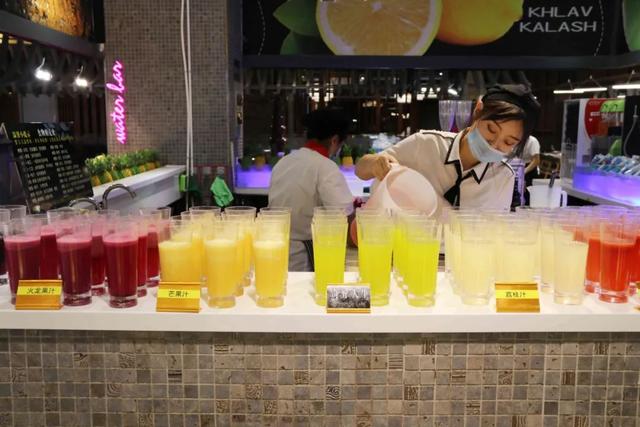 不限时！不限量！高性价比海鲜自助！海鲜、火锅、烤肉……300+菜品无限畅吃
