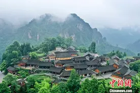 湘西苗寨十八洞村：回得去的家乡，望得见的未来图片