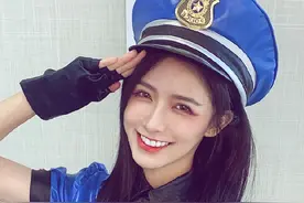 蔡卓宜COS皮城女警 大伙觉得能拿几分？图片
