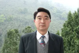 名家写高考作文｜青春作伴好读书——写给高一学弟学妹们的一封信图片
