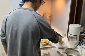 日本一高中生挑战用60元为全家人做晚饭！56天后，菜品丰盛得主妇都跪了...图片