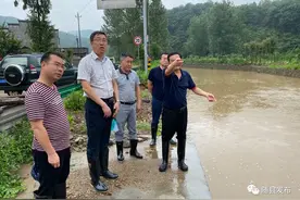 部分乡镇大到暴雨 随县县委书记现场察看水情检查防汛值守情况图片