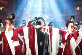 热巴、李沁、刘诗诗...遮住了脸的她们照样美得让我站不住脚图片