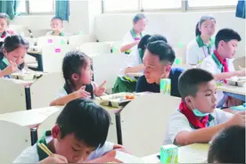 龙泉市区8所小学的595名学生享受免费营养午餐图片