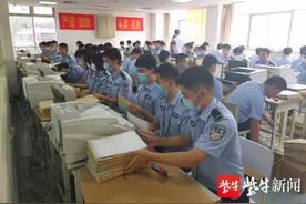 直击高考评卷现场：高考卷原来是这样改出来的图片