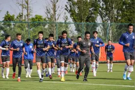 申花本周末前往大连，吴金贵：先踢中超对打亚冠有帮助图片