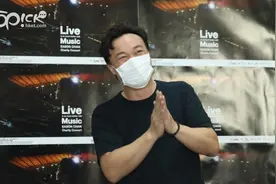 陈奕迅线上演唱会筹款500万，发文感叹：真的很开心图片