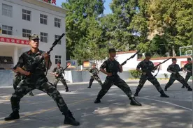 刺刀见红：每一声喊杀，都是军人血性的迸发图片