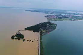 水位高出堤顶1米多，鄱阳湖流域告急！水利工程建设将迎来1.29万亿投资图片