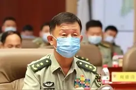 吴亚男已升中将，有新职图片