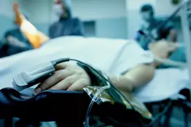 高考生结束最后一门考试后休息怎么也叫不醒，医生提醒：考生们要积极调整心理状态图片