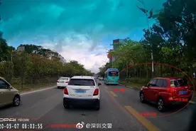 你还敢占用公交专用车道吗？小心被抓拍！举报图片