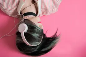独特的染发趋势，挑染发型图片