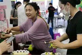 潜江农民13年种出一棵果，当全国劳模、享省政府津贴图片